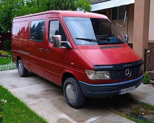 Червоний Мерседес Sprinter, об'ємом двигуна 2.9 л та пробігом 552 тис. км за 7300 $, фото 1 на Automoto.ua