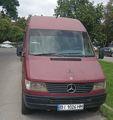 Червоний Мерседес Sprinter, об'ємом двигуна 2.3 л та пробігом 845 тис. км за 4900 $, фото 1 на Automoto.ua