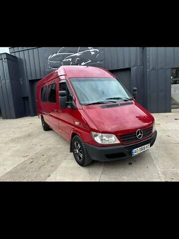 Красный Мерседес Sprinter, объемом двигателя 2.7 л и пробегом 5 тыс. км за 11500 $, фото 1 на Automoto.ua