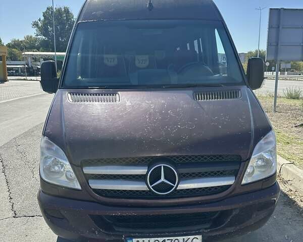 Красный Мерседес Sprinter, объемом двигателя 3 л и пробегом 100 тыс. км за 27000 $, фото 1 на Automoto.ua