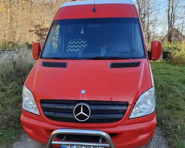 Красный Мерседес Sprinter, объемом двигателя 2.2 л и пробегом 156 тыс. км за 17500 $, фото 1 на Automoto.ua