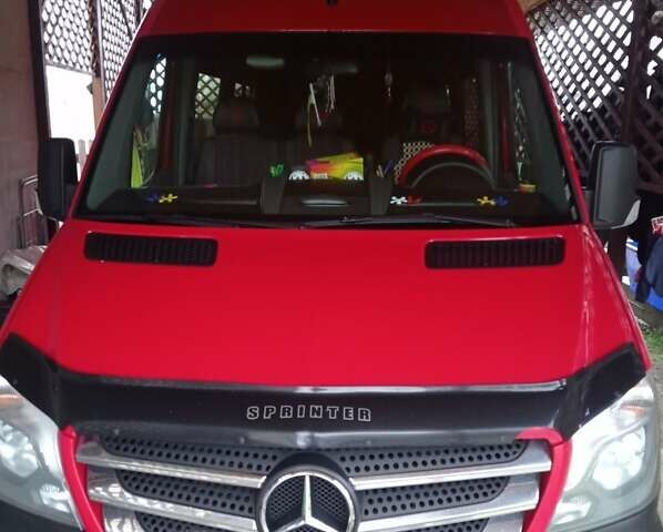 Красный Мерседес Sprinter, объемом двигателя 0 л и пробегом 458 тыс. км за 22500 $, фото 1 на Automoto.ua
