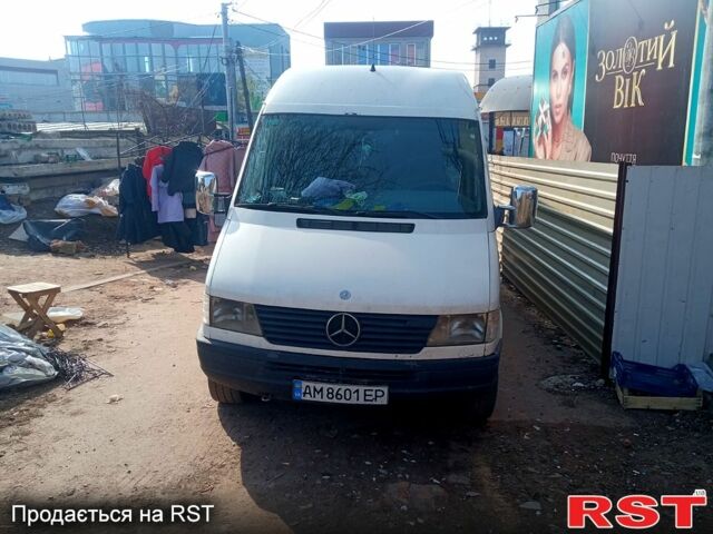Мерседес Sprinter, объемом двигателя 24 л и пробегом 950 тыс. км за 3800 $, фото 1 на Automoto.ua
