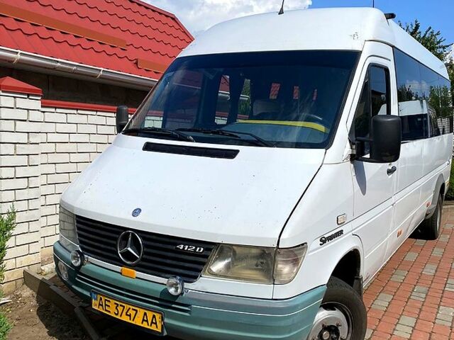 Мерседес Sprinter, об'ємом двигуна 2.2 л та пробігом 300 тис. км за 9500 $, фото 1 на Automoto.ua