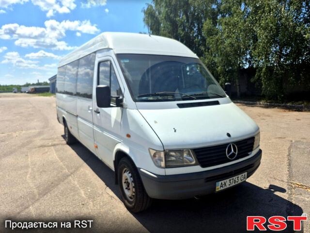Мерседес Sprinter, объемом двигателя 2.9 л и пробегом 100 тыс. км за 5000 $, фото 1 на Automoto.ua