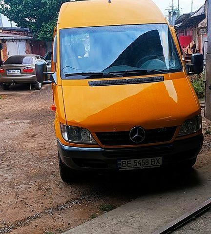 Мерседес Sprinter, об'ємом двигуна 2.2 л та пробігом 300 тис. км за 15000 $, фото 1 на Automoto.ua