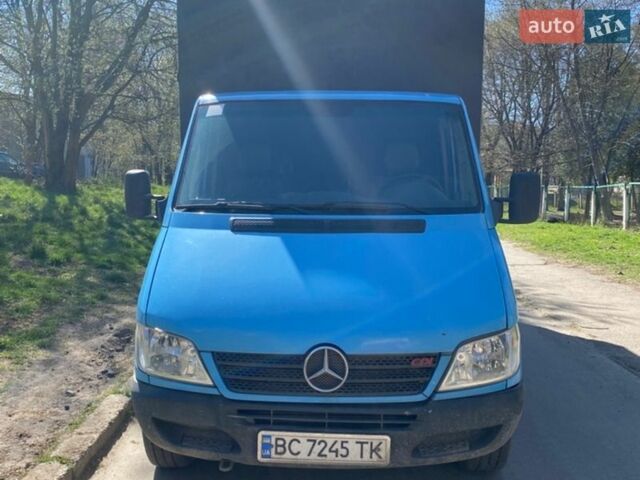 Мерседес Sprinter, объемом двигателя 2.2 л и пробегом 470 тыс. км за 11000 $, фото 1 на Automoto.ua