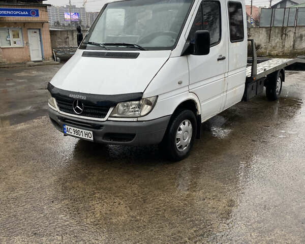 Мерседес Sprinter, объемом двигателя 2.7 л и пробегом 760 тыс. км за 10900 $, фото 1 на Automoto.ua
