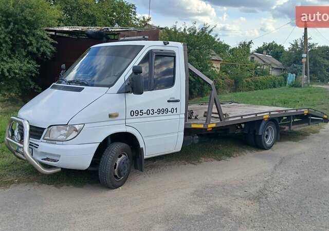 Мерседес Sprinter, объемом двигателя 0 л и пробегом 593 тыс. км за 13500 $, фото 1 на Automoto.ua