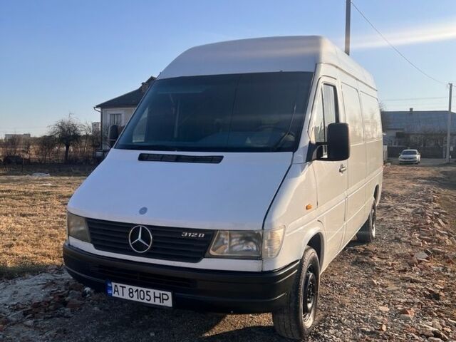 Мерседес Sprinter, об'ємом двигуна 2.9 л та пробігом 600 тис. км за 4950 $, фото 1 на Automoto.ua