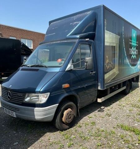 Мерседес Sprinter, объемом двигателя 2.9 л и пробегом 285 тыс. км за 13900 $, фото 1 на Automoto.ua