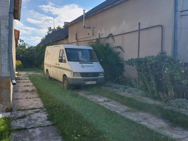 Мерседес Sprinter, объемом двигателя 0 л и пробегом 514 тыс. км за 4100 $, фото 1 на Automoto.ua