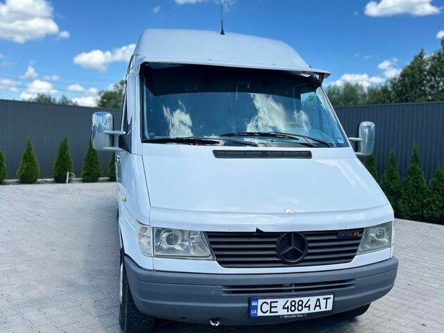 Мерседес Sprinter, объемом двигателя 0 л и пробегом 500 тыс. км за 8990 $, фото 1 на Automoto.ua