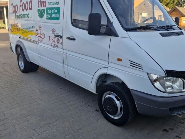 Мерседес Sprinter, объемом двигателя 0 л и пробегом 350 тыс. км за 13700 $, фото 1 на Automoto.ua
