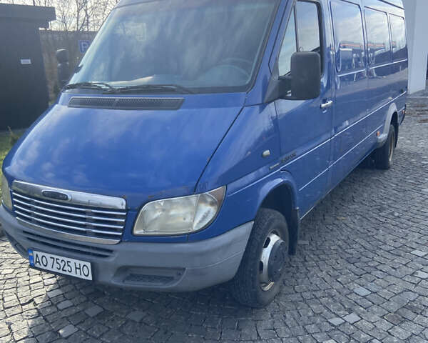 Мерседес Sprinter, объемом двигателя 2.7 л и пробегом 448 тыс. км за 10400 $, фото 1 на Automoto.ua