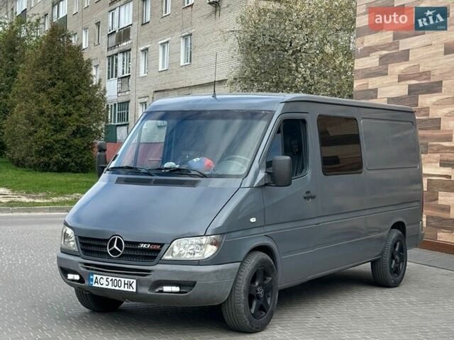 Мерседес Sprinter, объемом двигателя 2.1 л и пробегом 515 тыс. км за 9000 $, фото 1 на Automoto.ua