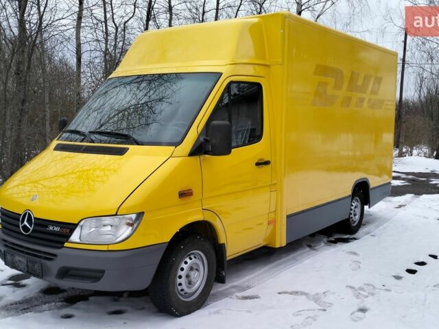 Мерседес Sprinter, объемом двигателя 2.2 л и пробегом 156 тыс. км за 13500 $, фото 1 на Automoto.ua