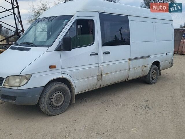 Мерседес Sprinter, объемом двигателя 2.15 л и пробегом 500 тыс. км за 5800 $, фото 1 на Automoto.ua