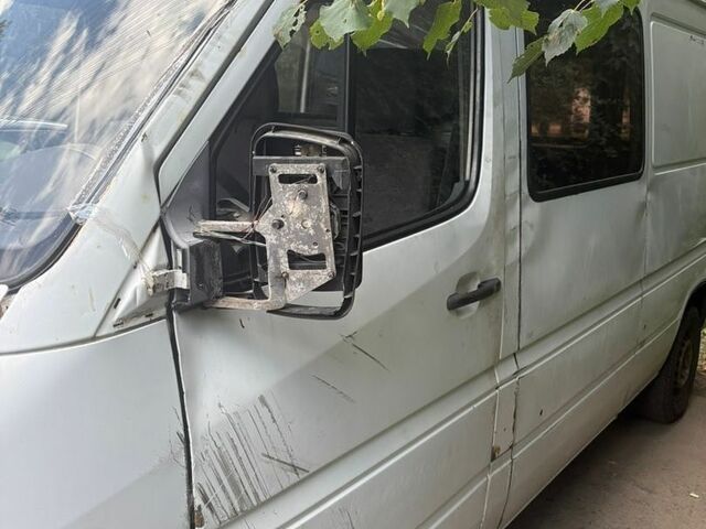 Мерседес Sprinter, об'ємом двигуна 0 л та пробігом 400 тис. км за 3000 $, фото 1 на Automoto.ua