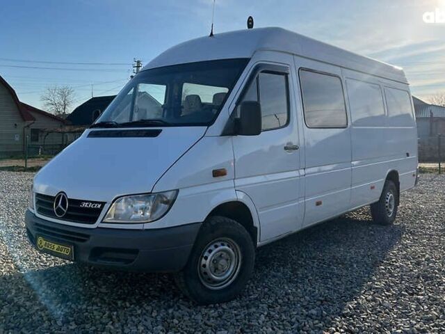 Мерседес Sprinter, объемом двигателя 2.2 л и пробегом 561 тыс. км за 8999 $, фото 1 на Automoto.ua