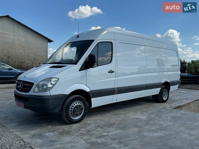 Мерседес Sprinter, объемом двигателя 2.2 л и пробегом 335 тыс. км за 15100 $, фото 1 на Automoto.ua