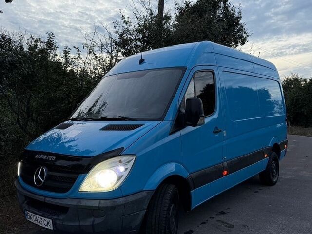 Мерседес Sprinter, объемом двигателя 2.2 л и пробегом 412 тыс. км за 14300 $, фото 1 на Automoto.ua