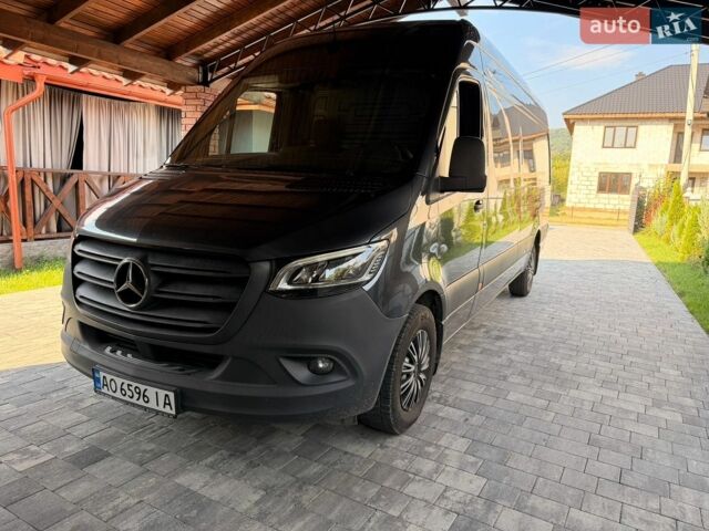 Мерседес Sprinter, объемом двигателя 2.1 л и пробегом 330 тыс. км за 26500 $, фото 1 на Automoto.ua