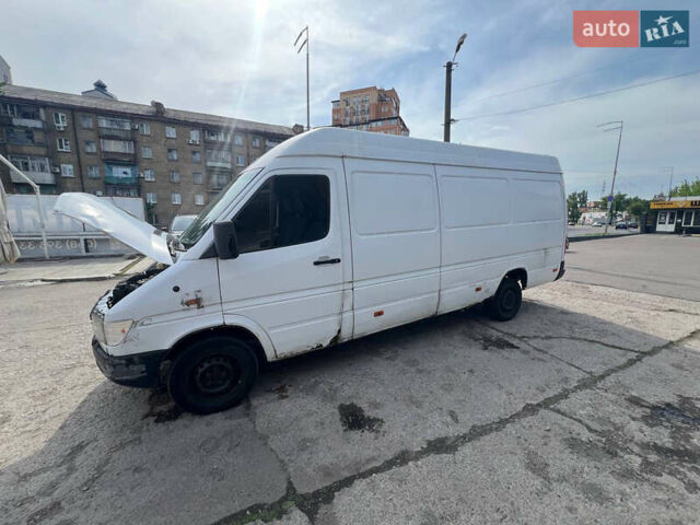 Мерседес Sprinter, объемом двигателя 0 л и пробегом 800 тыс. км за 4000 $, фото 1 на Automoto.ua