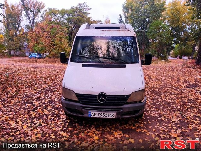 Мерседес Sprinter, об'ємом двигуна 2.2 л та пробігом 270 тис. км за 4300 $, фото 1 на Automoto.ua