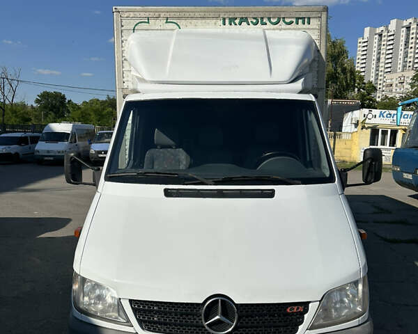 Мерседес Sprinter, объемом двигателя 2.7 л и пробегом 452 тыс. км за 14200 $, фото 1 на Automoto.ua