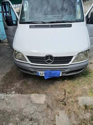 Мерседес Sprinter, объемом двигателя 2.15 л и пробегом 700 тыс. км за 8500 $, фото 1 на Automoto.ua
