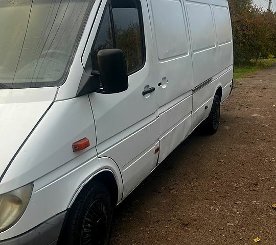 Мерседес Sprinter 2005 у Кривому Розі на Automoto.ua Мерседес Sprinter, об'ємом двигуна 2.2 л та пробігом 258 тис. км за 5650 $, фото 1 на Automoto.ua