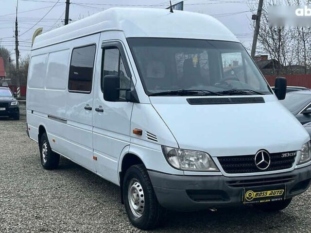 Мерседес Sprinter, объемом двигателя 2.2 л и пробегом 561 тыс. км за 9500 $, фото 1 на Automoto.ua