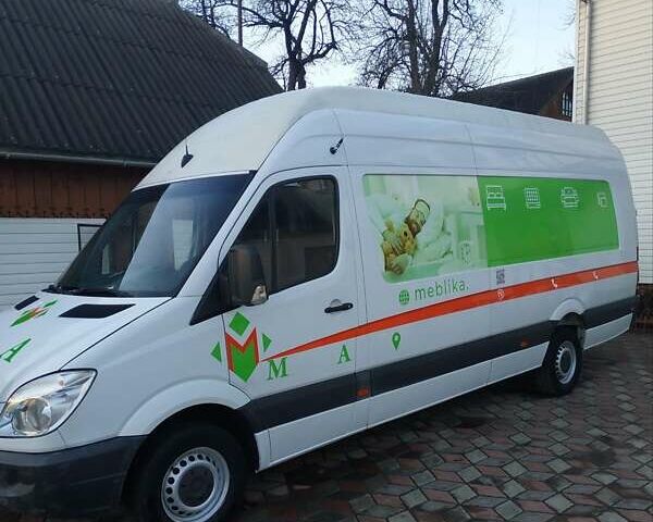 Мерседес Sprinter, объемом двигателя 2.23 л и пробегом 330 тыс. км за 14200 $, фото 1 на Automoto.ua