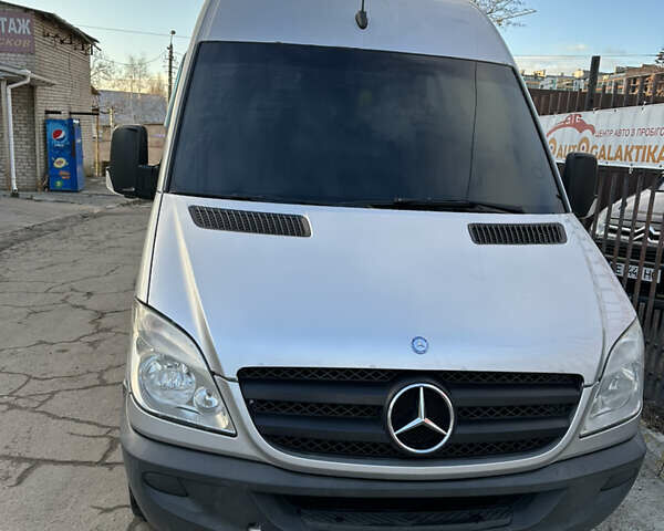 Мерседес Sprinter, объемом двигателя 0 л и пробегом 300 тыс. км за 14000 $, фото 1 на Automoto.ua