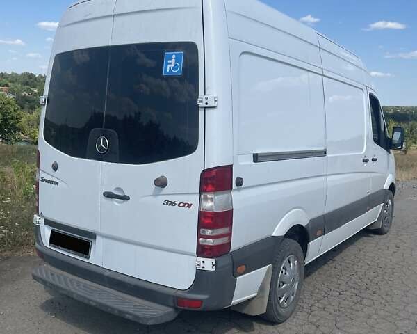 Мерседес Sprinter, объемом двигателя 2.1 л и пробегом 301 тыс. км за 14500 $, фото 1 на Automoto.ua