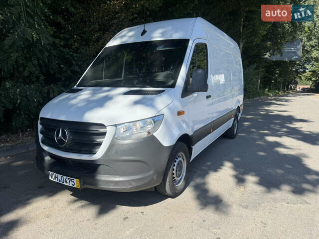 Мерседес Sprinter, объемом двигателя 2.14 л и пробегом 148 тыс. км за 25500 $, фото 1 на Automoto.ua