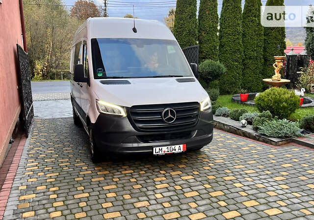 Мерседес Sprinter, объемом двигателя 0 л и пробегом 295 тыс. км за 25900 $, фото 1 на Automoto.ua