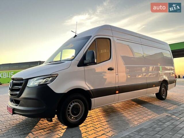 Мерседес Sprinter, объемом двигателя 2.2 л и пробегом 241 тыс. км за 31300 $, фото 1 на Automoto.ua