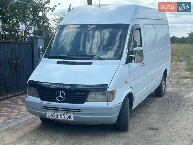 Мерседес Sprinter, объемом двигателя 0 л и пробегом 500 тыс. км за 4950 $, фото 1 на Automoto.ua