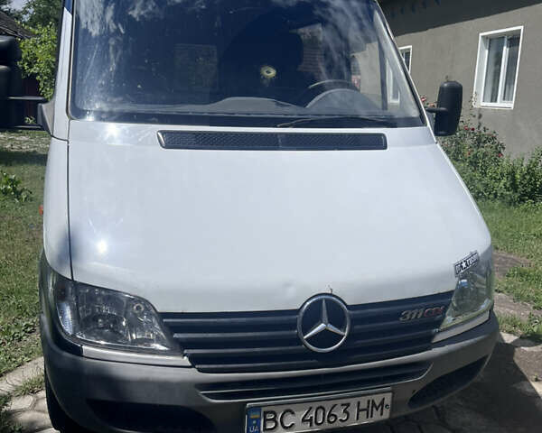 Мерседес Sprinter, объемом двигателя 2.1 л и пробегом 470 тыс. км за 6200 $, фото 1 на Automoto.ua