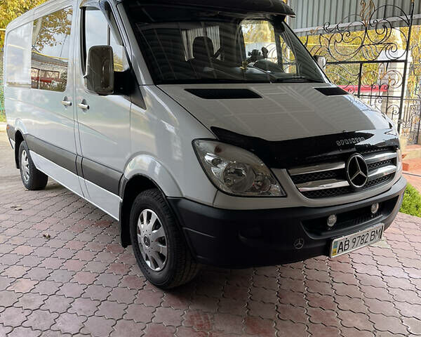 Мерседес Sprinter, объемом двигателя 2.2 л и пробегом 390 тыс. км за 9500 $, фото 1 на Automoto.ua