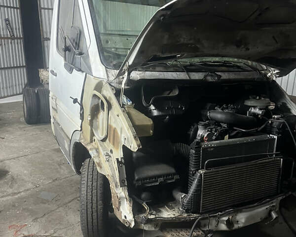 Мерседес Sprinter, объемом двигателя 2.2 л и пробегом 700 тыс. км за 6500 $, фото 1 на Automoto.ua