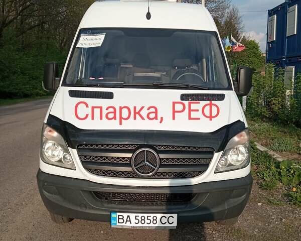 Мерседес Sprinter, объемом двигателя 2.14 л и пробегом 265 тыс. км за 15500 $, фото 1 на Automoto.ua