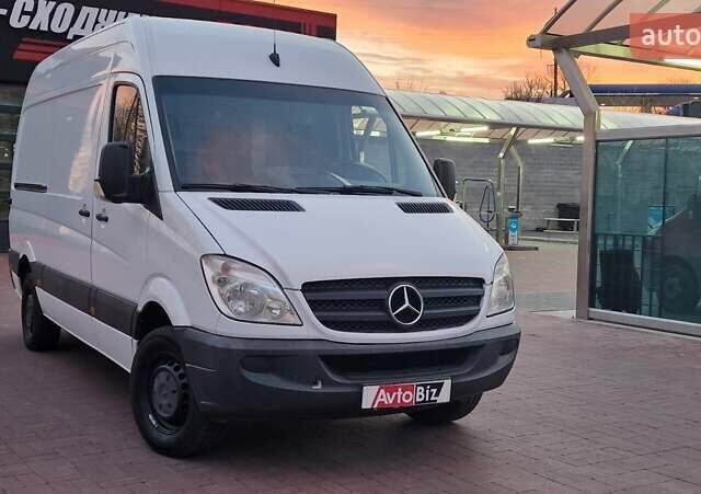 Мерседес Sprinter, объемом двигателя 2.2 л и пробегом 120 тыс. км за 14500 $, фото 1 на Automoto.ua