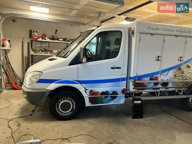 Мерседес Sprinter, объемом двигателя 2.2 л и пробегом 298 тыс. км за 18500 $, фото 1 на Automoto.ua