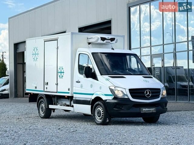 Мерседес Sprinter, объемом двигателя 2.2 л и пробегом 200 тыс. км за 18900 $, фото 1 на Automoto.ua
