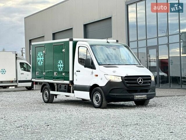 Мерседес Sprinter, объемом двигателя 2.2 л и пробегом 165 тыс. км за 25900 $, фото 1 на Automoto.ua