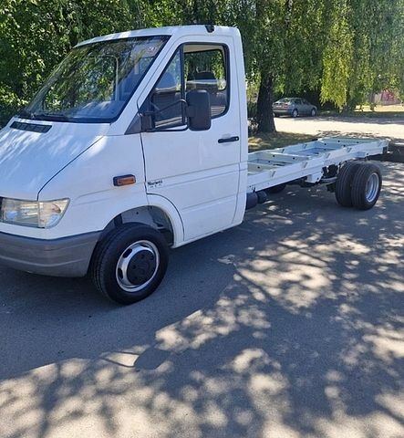 Мерседес Sprinter, об'ємом двигуна 0 л та пробігом 294 тис. км за 14700 $, фото 1 на Automoto.ua