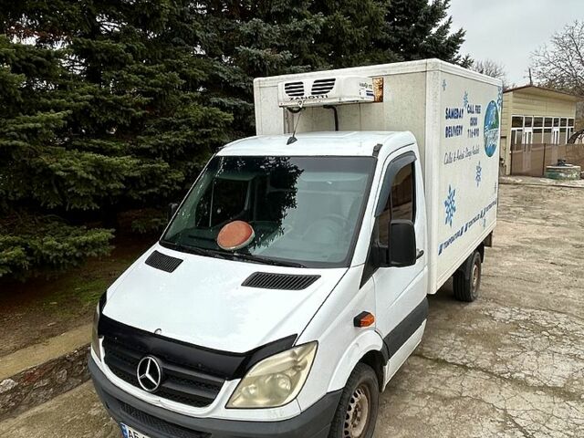 Мерседес Sprinter, объемом двигателя 2.2 л и пробегом 462 тыс. км за 12400 $, фото 1 на Automoto.ua